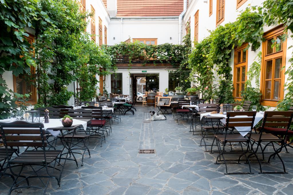 Schreiners Essen Und Wohnen Hotel Wien Eksteriør billede